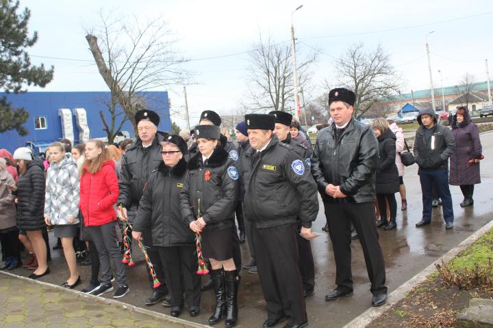 Погода в архангельской тихорецкого. Памятник погибшим в станице Архангельской. Известные люди в станице Архангельской. Новости станице Архангельская. Станица Архангельск Архангельская.